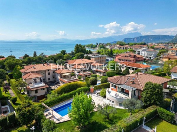 casa indipendente in vendita a Bardolino