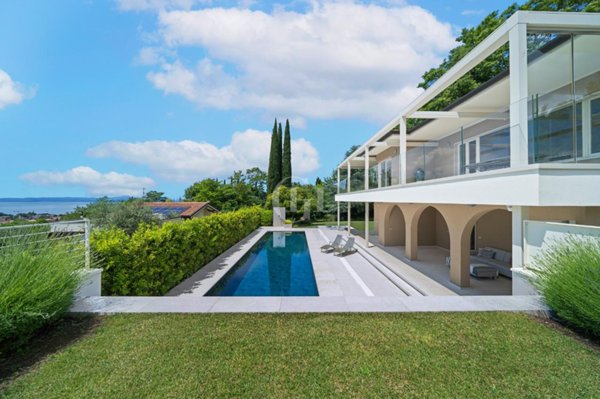 casa indipendente in vendita a Bardolino