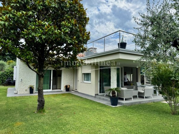 casa indipendente in vendita a Bardolino