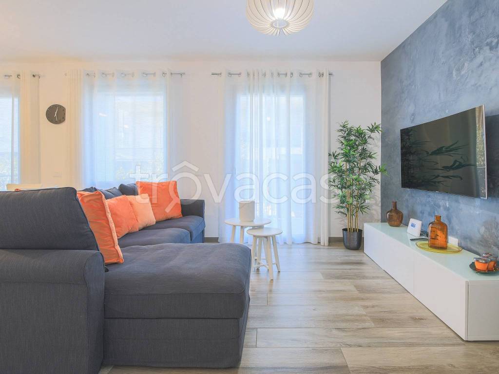 casa indipendente in vendita a Bardolino
