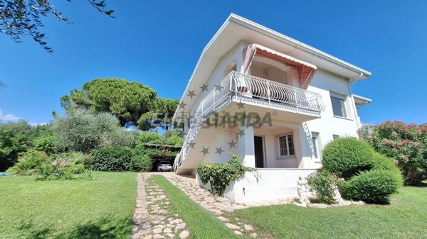 casa indipendente in vendita a Bardolino