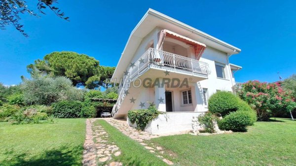 casa indipendente in vendita a Bardolino