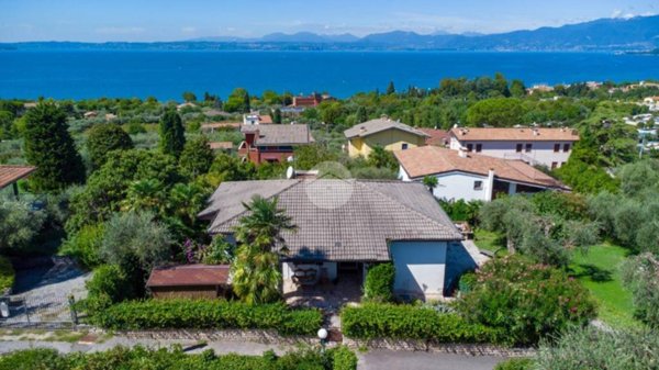 casa indipendente in vendita a Bardolino