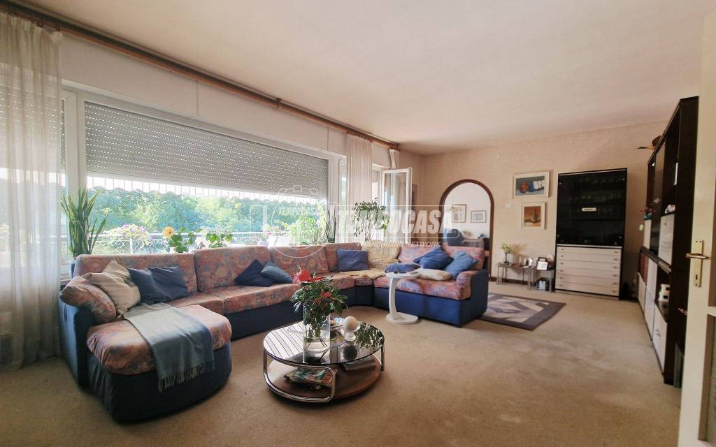 casa indipendente in vendita a Bardolino