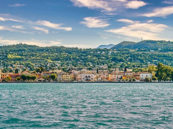 casa indipendente in vendita a Bardolino