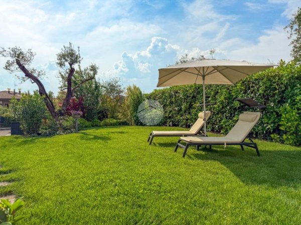casa indipendente in vendita a Bardolino