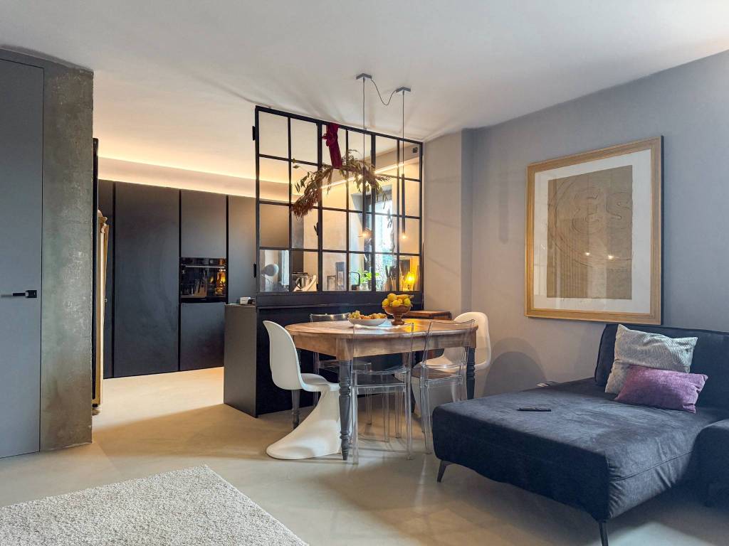 casa indipendente in vendita a Bardolino in zona Calmasino