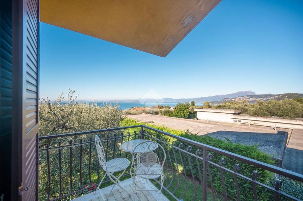 appartamento in vendita a Bardolino