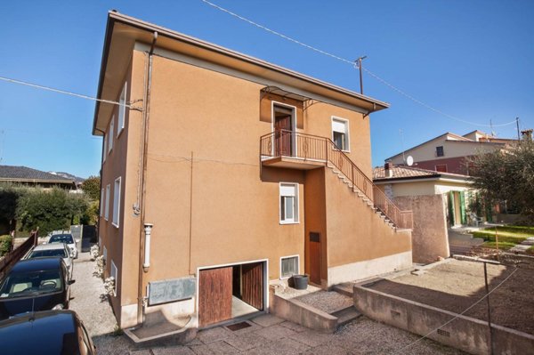 casa indipendente in vendita a Bardolino