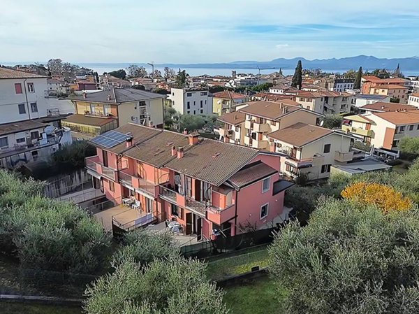 casa indipendente in vendita a Bardolino