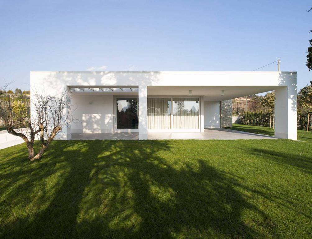 casa indipendente in vendita a Bardolino