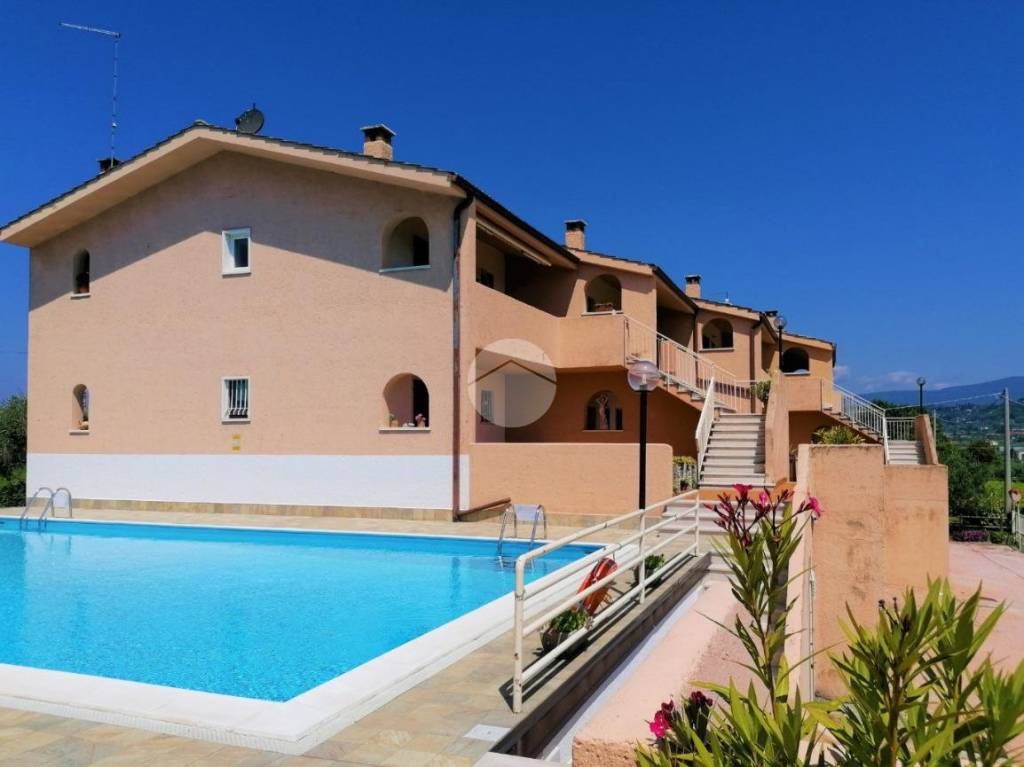 appartamento in vendita a Bardolino