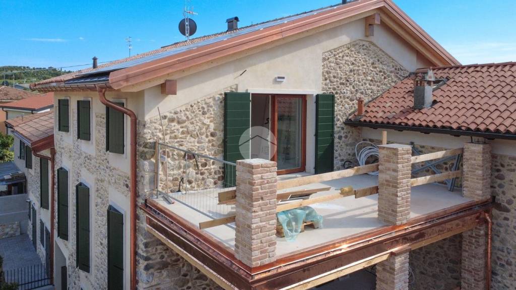 appartamento in vendita a Bardolino