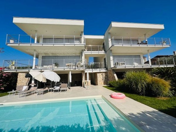 appartamento in vendita a Bardolino