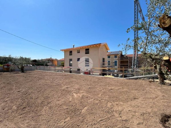 casa indipendente in vendita a Bardolino