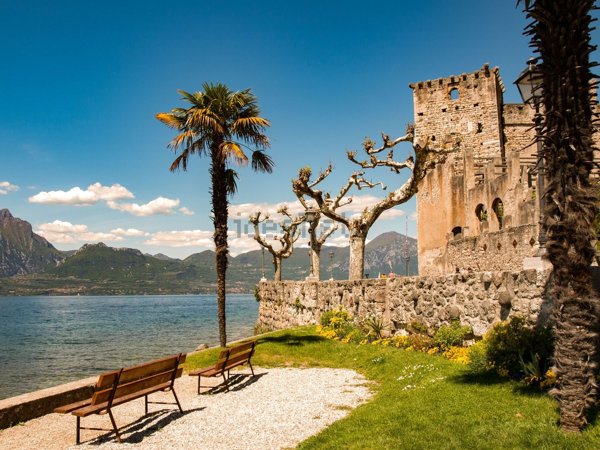 casa indipendente in vendita a Bardolino