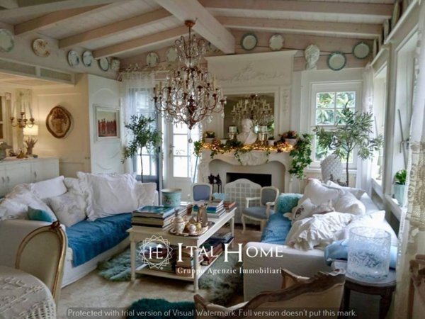 casa indipendente in vendita a Bardolino