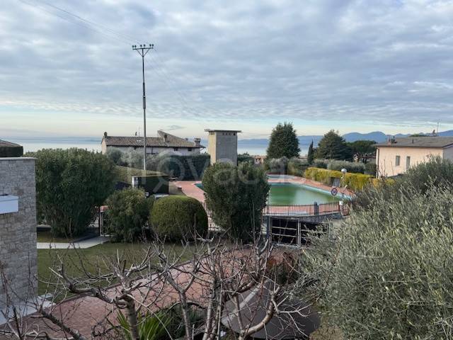 casa indipendente in vendita a Bardolino