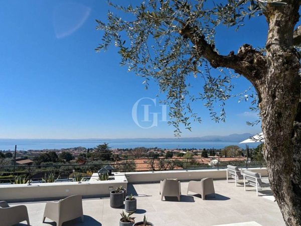 casa indipendente in vendita a Bardolino