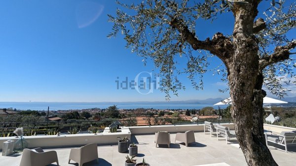 casa indipendente in vendita a Bardolino