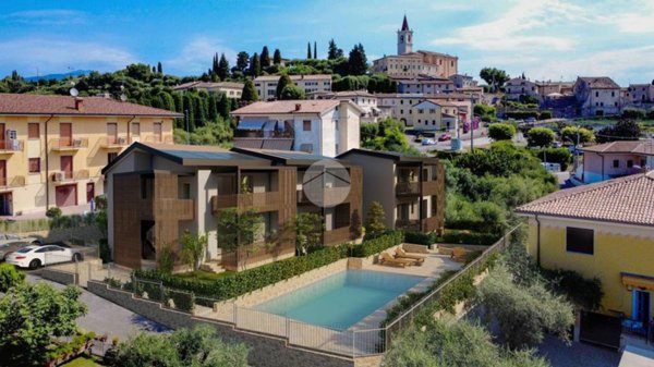 appartamento in vendita a Bardolino in zona Calmasino