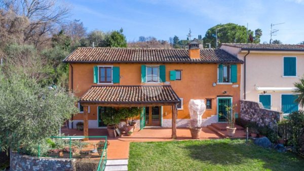 casa indipendente in vendita a Bardolino