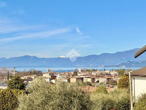 casa indipendente in vendita a Bardolino