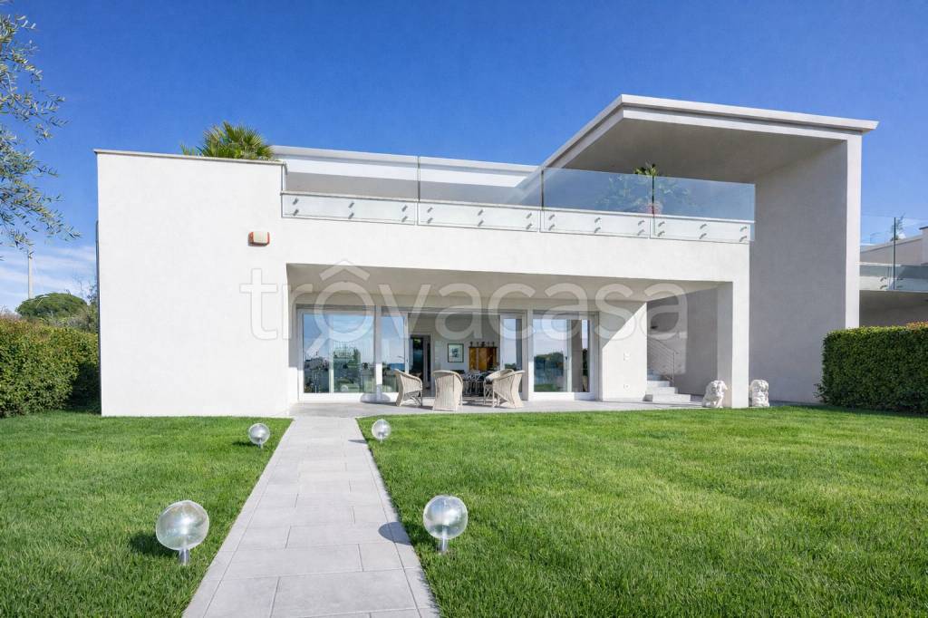 casa indipendente in vendita a Bardolino