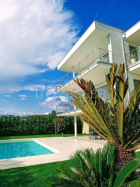 appartamento in vendita a Bardolino