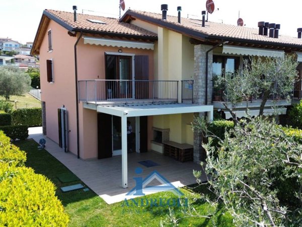 casa indipendente in vendita a Bardolino