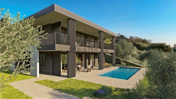 casa indipendente in vendita a Bardolino