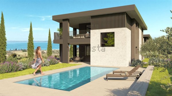 casa indipendente in vendita a Bardolino