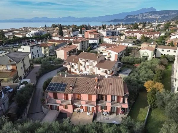 casa indipendente in vendita a Bardolino