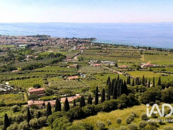 casa indipendente in vendita a Bardolino