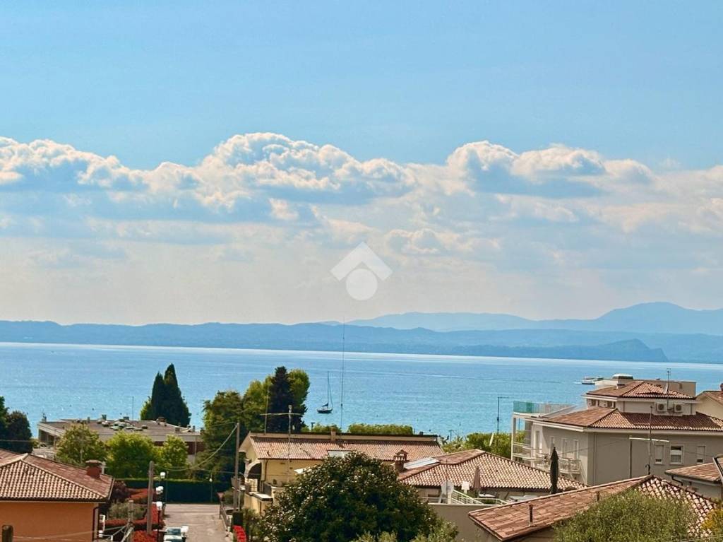 appartamento in vendita a Bardolino