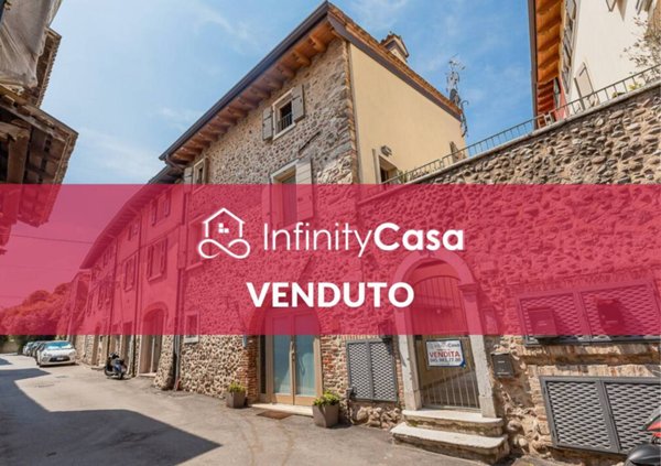 appartamento in vendita a Bardolino in zona Calmasino