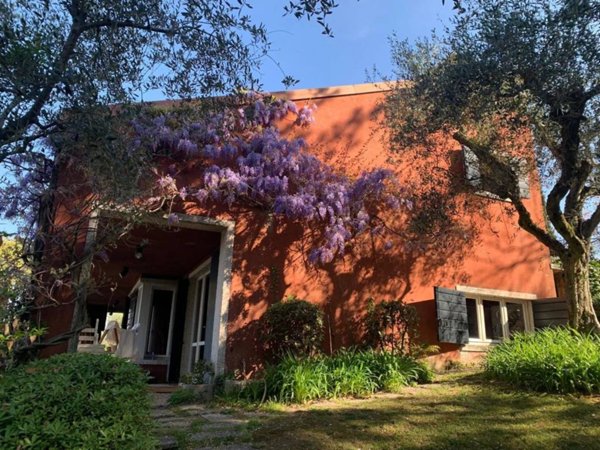 casa indipendente in vendita a Bardolino