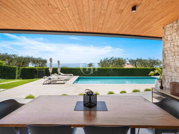 casa indipendente in vendita a Bardolino