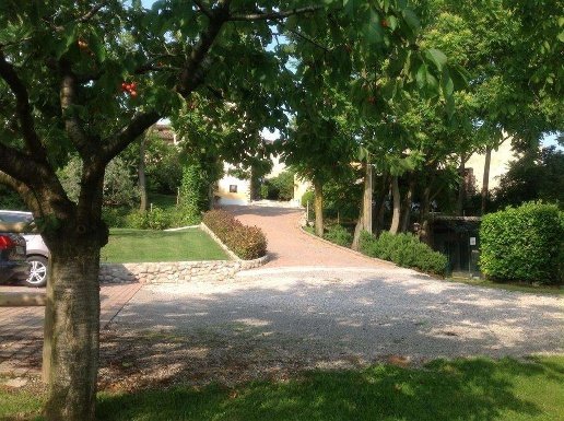 casa indipendente in vendita a Bardolino