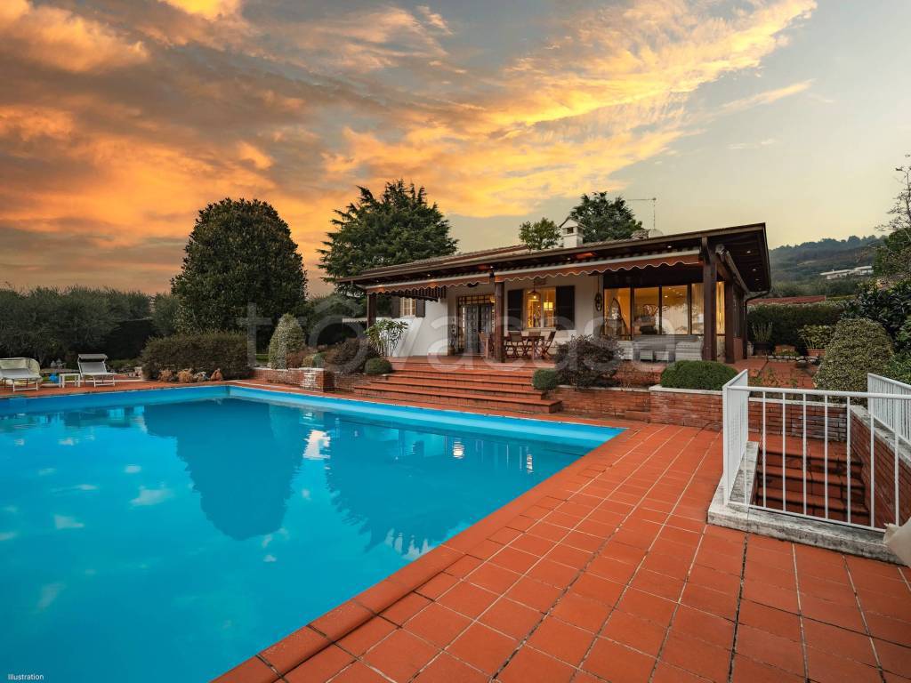 casa indipendente in vendita a Bardolino