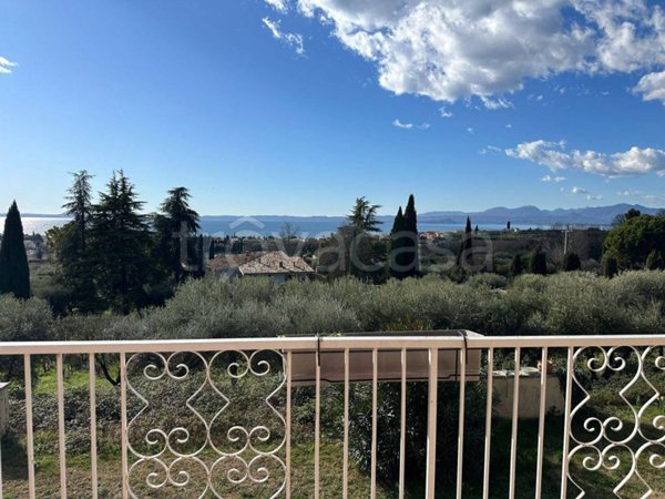 casa indipendente in vendita a Bardolino