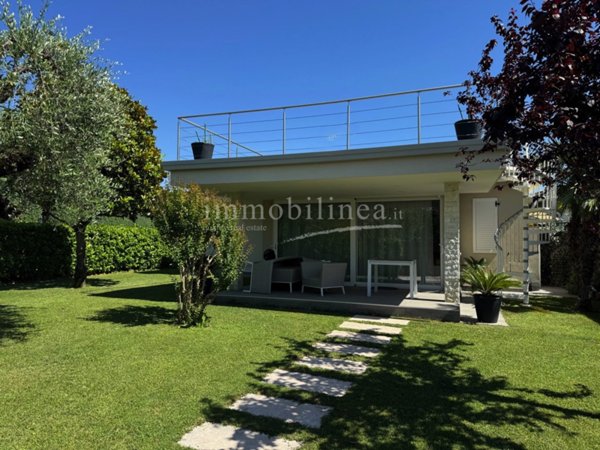 casa indipendente in vendita a Bardolino