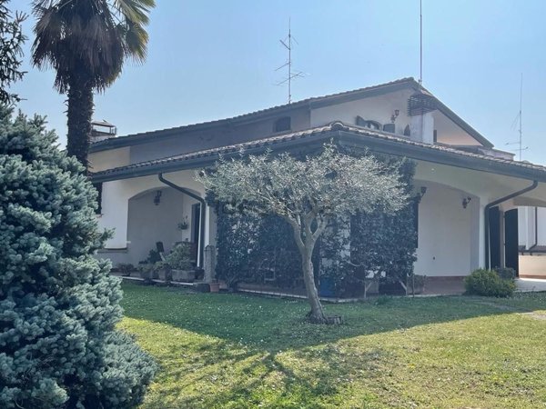 casa indipendente in vendita a Belfiore