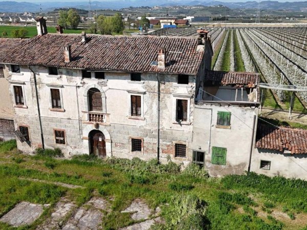 casa indipendente in vendita a Belfiore