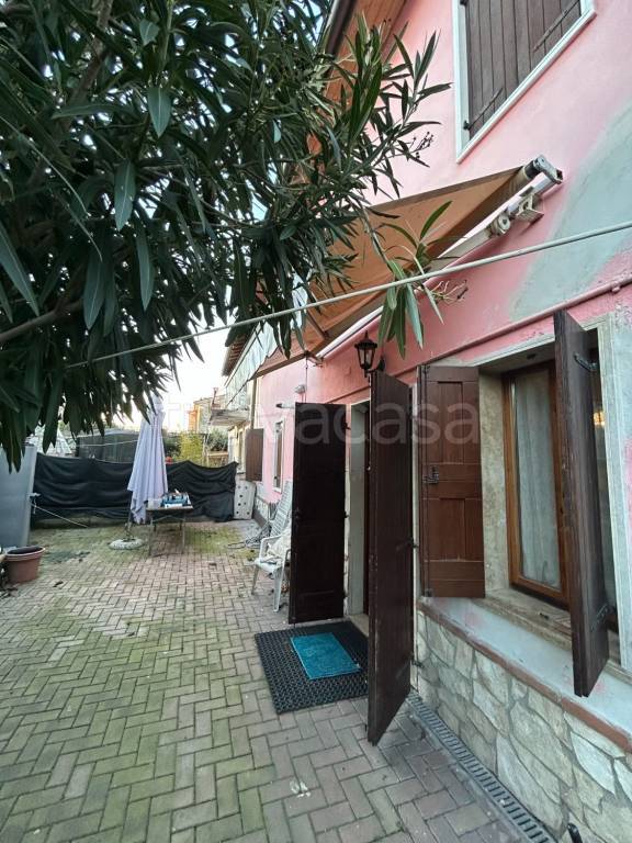 casa indipendente in vendita a Belfiore