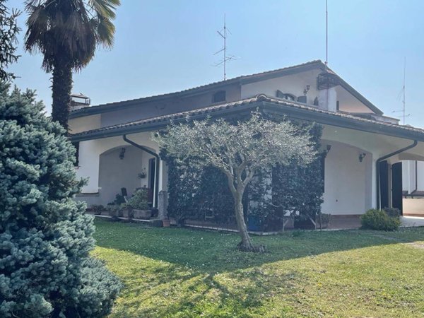 casa indipendente in vendita a Belfiore
