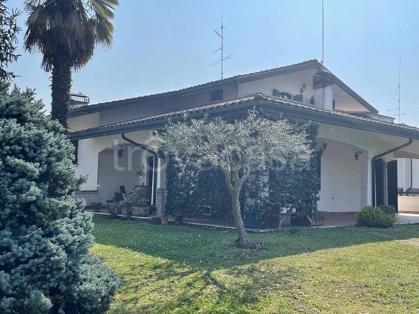 casa indipendente in vendita a Belfiore