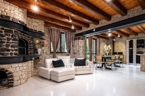 casa indipendente in vendita a Belfiore