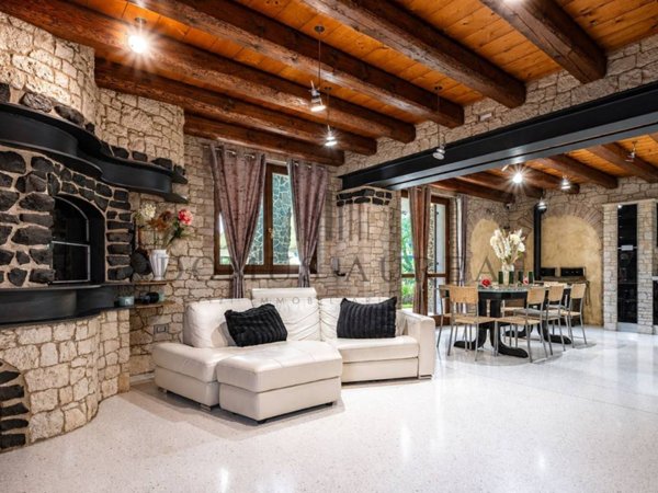 casa indipendente in vendita a Belfiore