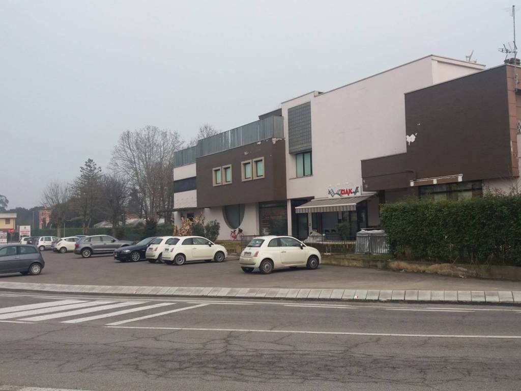 negozio in vendita a Bevilacqua